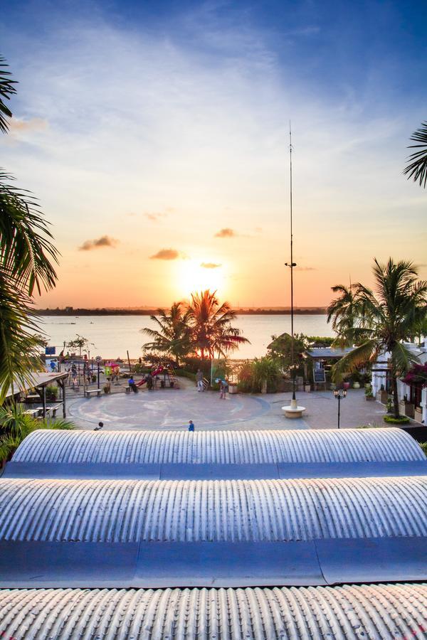 Hotel Slipway Dar es Salaam Esterno foto